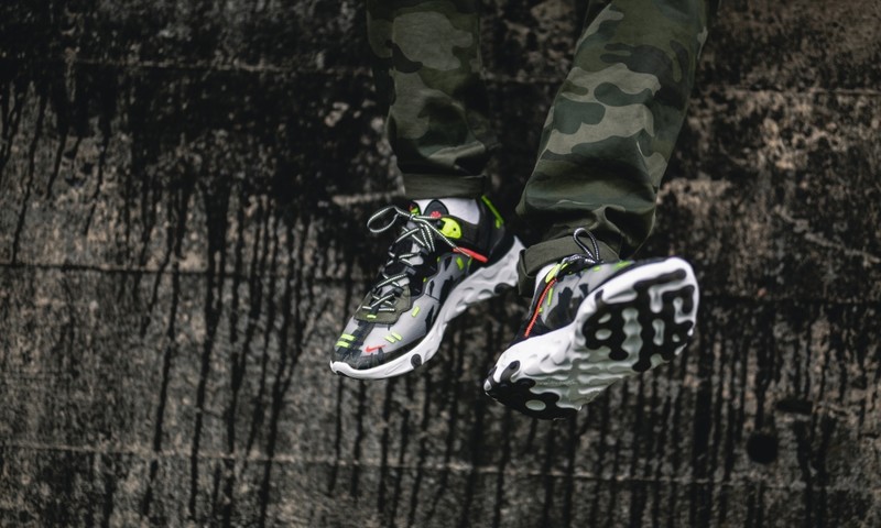 Nike element clearance camo